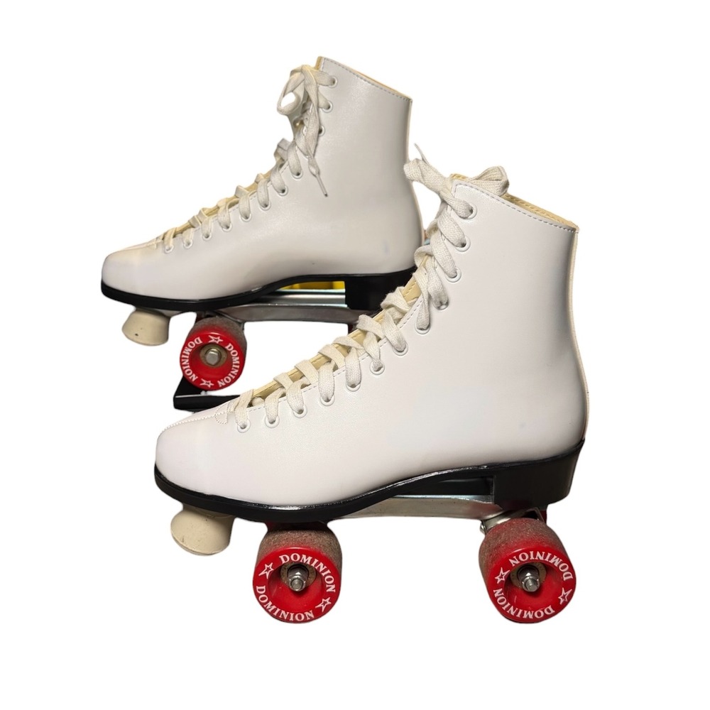 Dominion White Quad Roller‎ Skates Red Wheels Men's Size 7 Made in Canada 7391